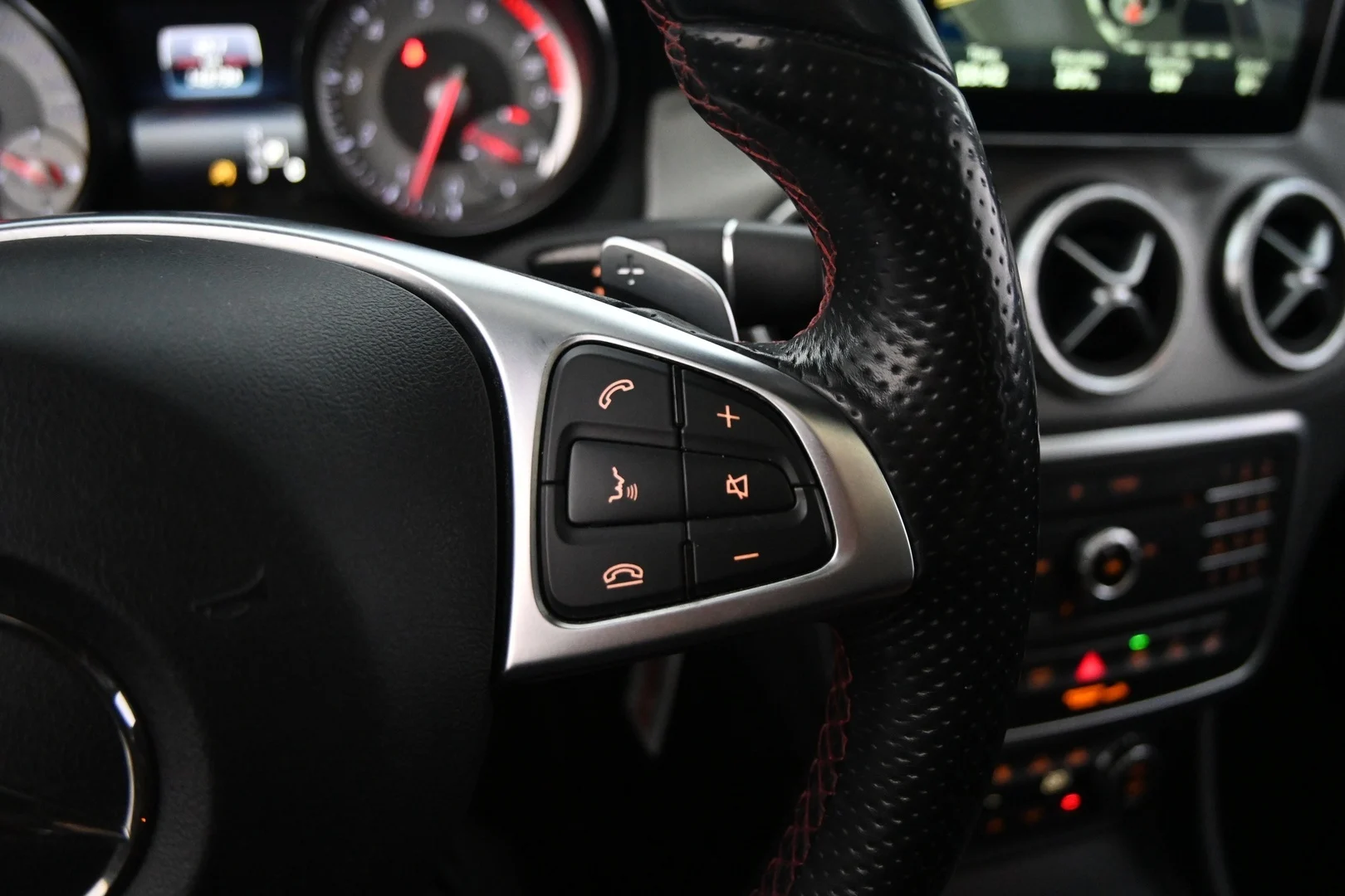 Car Image - 6IPkIGgoeb7jSvDNhLBKkJ