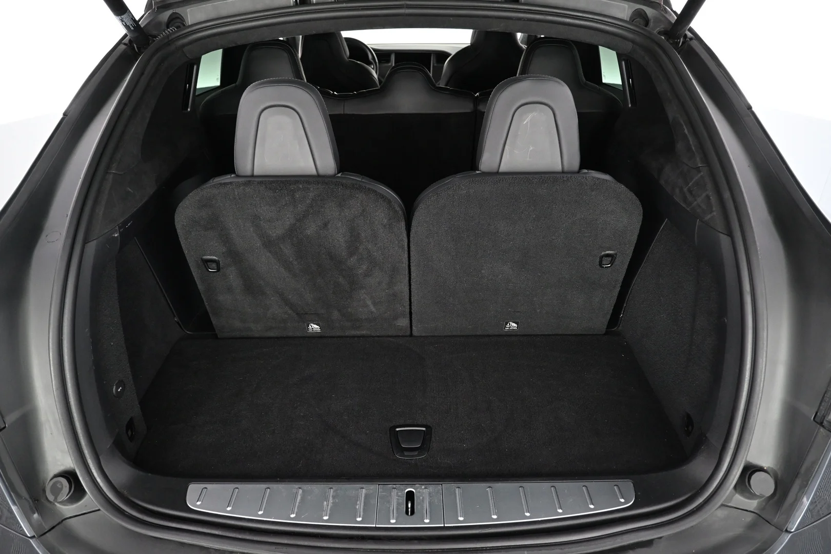 Car Image - 6uveWNCzllQ6RQEQJyMjK3