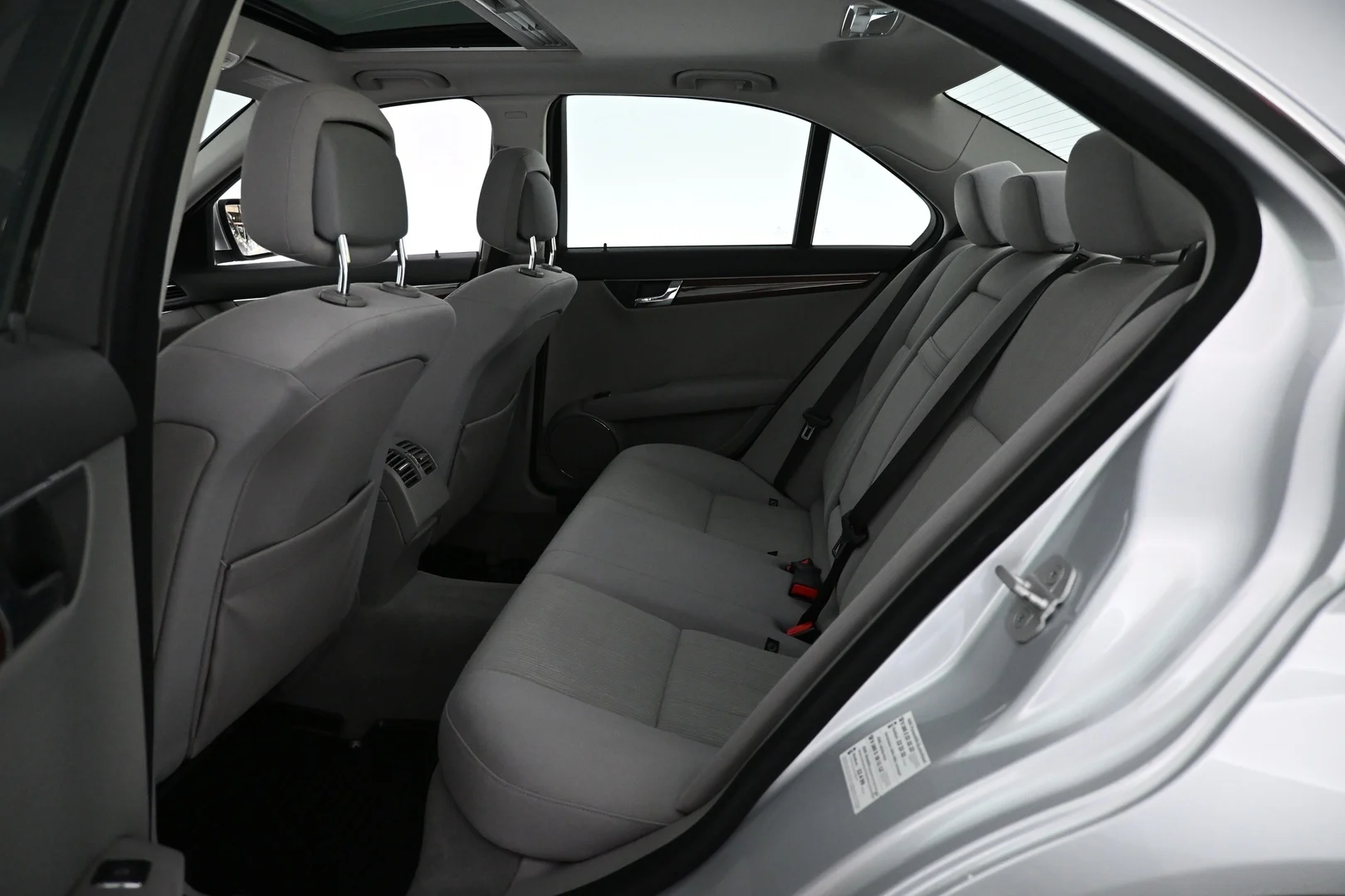 Car Image - 7yVDxbFCisXizKVf1J9UJT