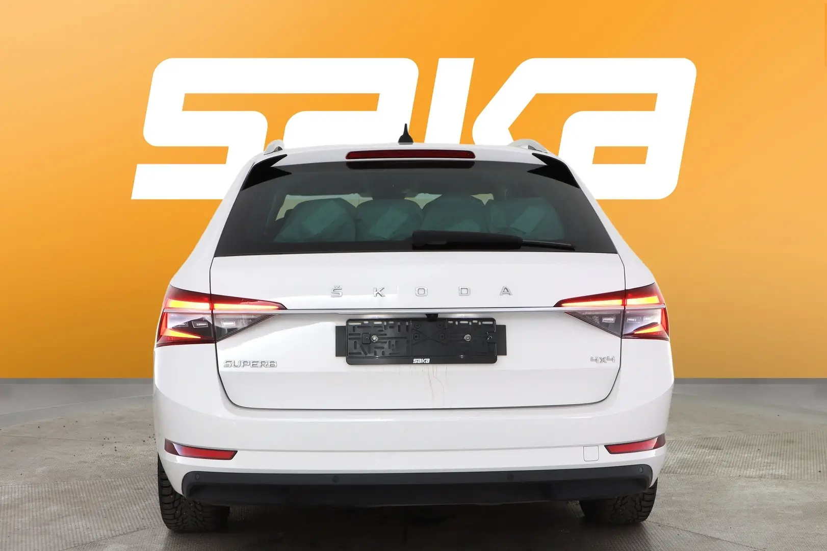 Car Image - yoWYJ7bbNn3bSf7Qz4j5T