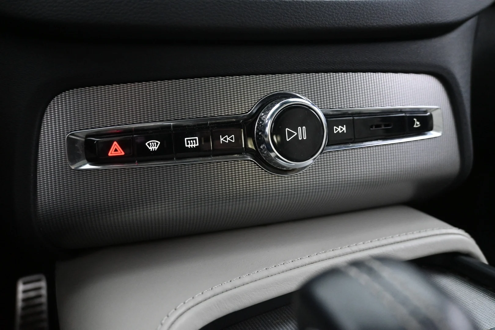 Car Image - 1xMxgcidORVveUy3rHwXhL