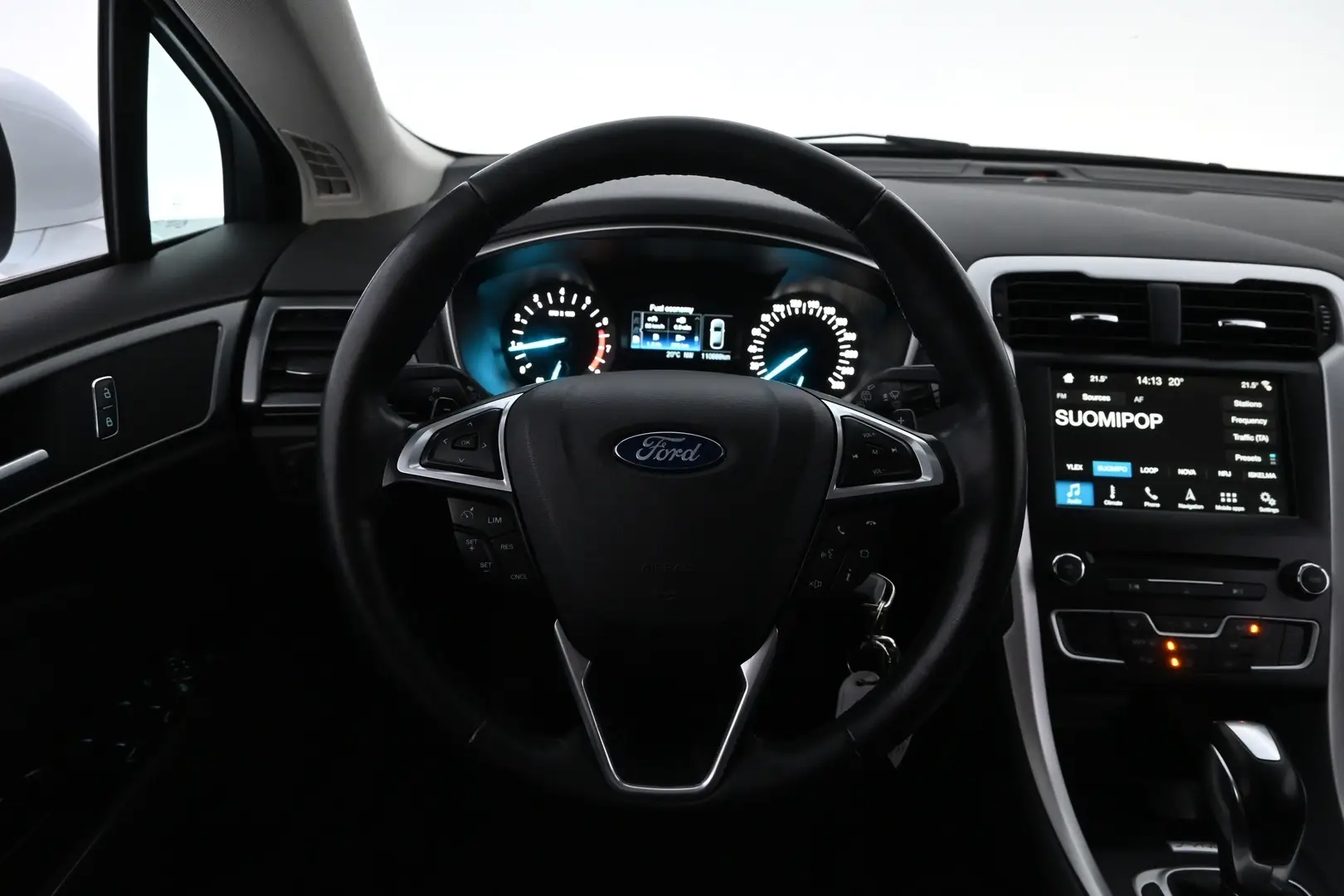 Car Image - 6Q6nMgkAnVHWrgrRfKv33s