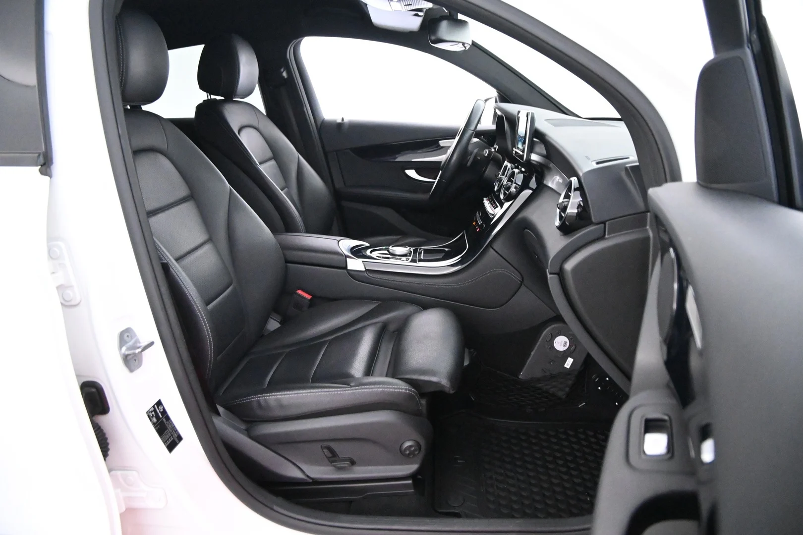 Car Image - 6OA5QzO4zEsyq58EAnX68P