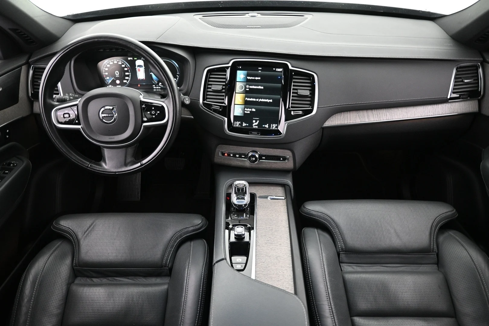 Car Image - 2hYwwMjc6DaR07J3MLcSbY