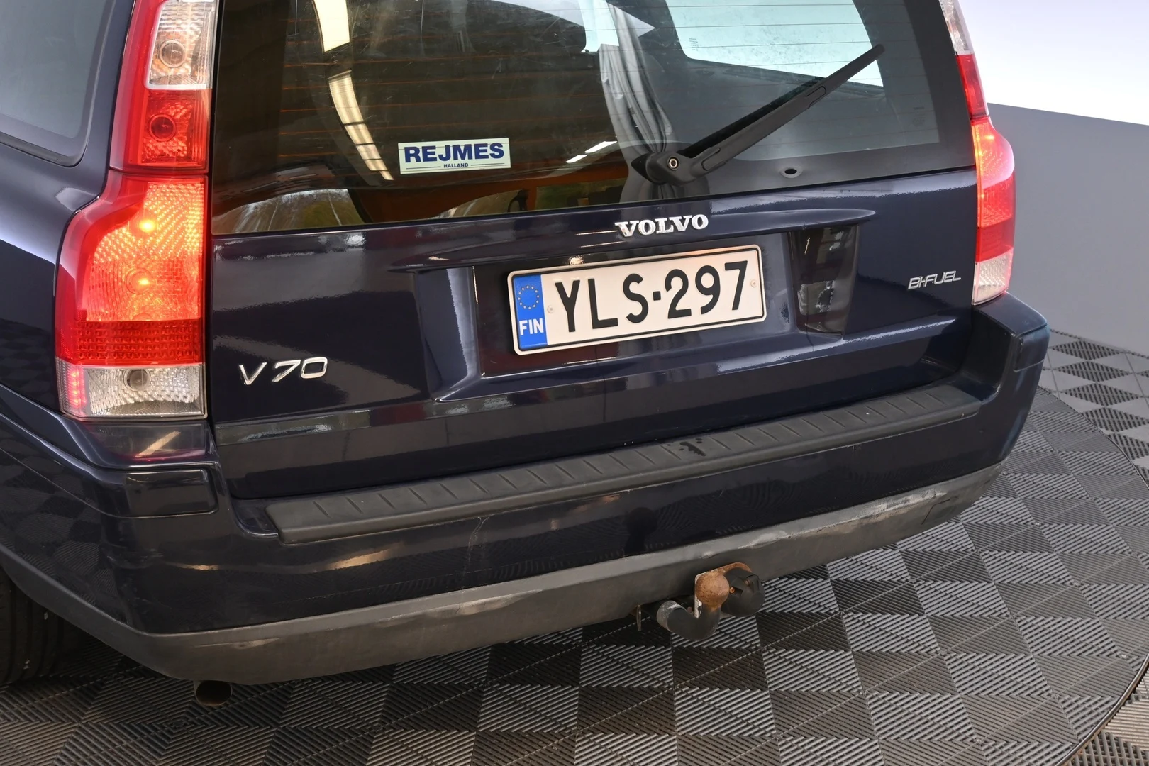 Car Image - 7lRYGqrPytDUWp4mfd7GGn