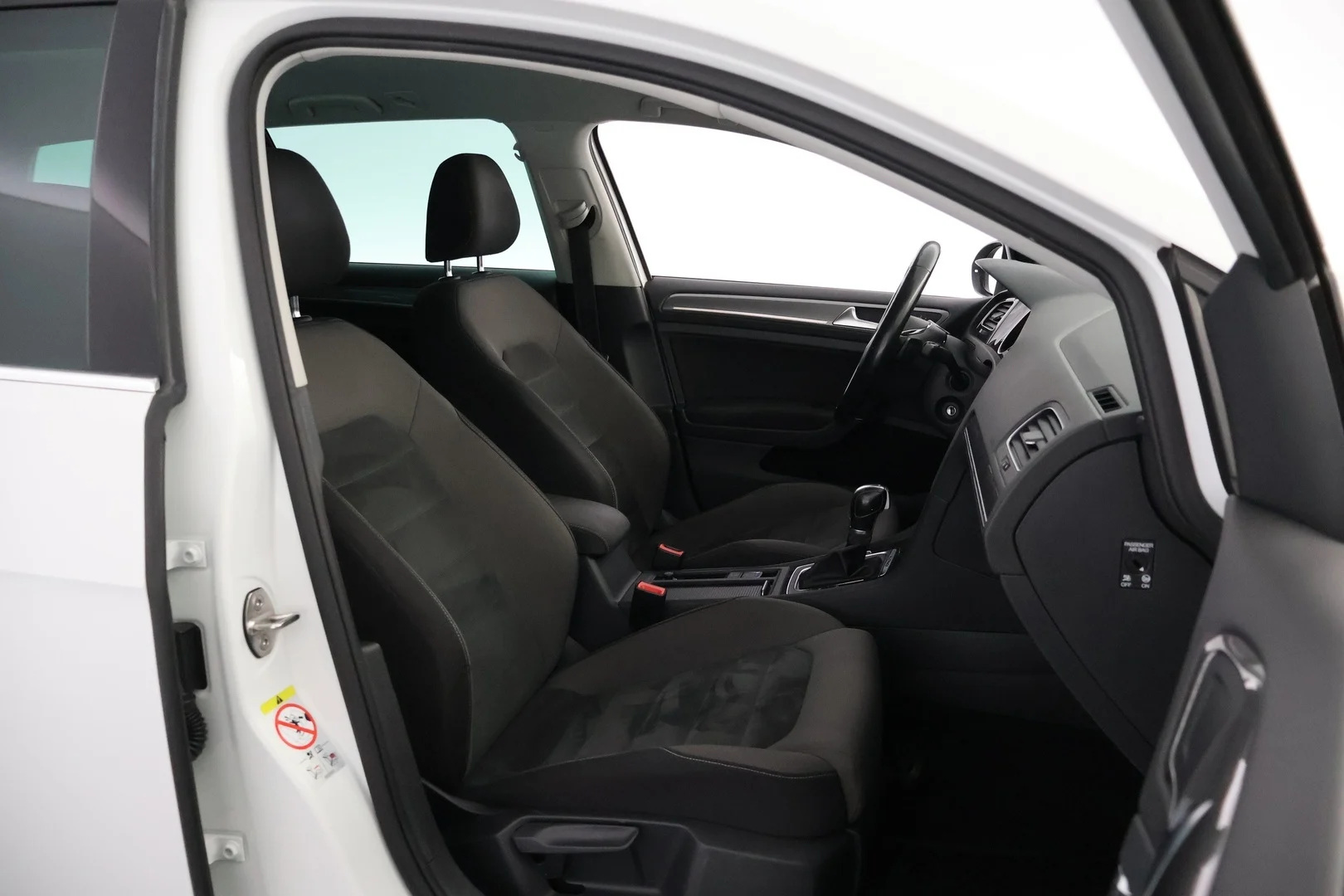 Car Image - 3pKWBsnj3h4CMm6ssPYBNo