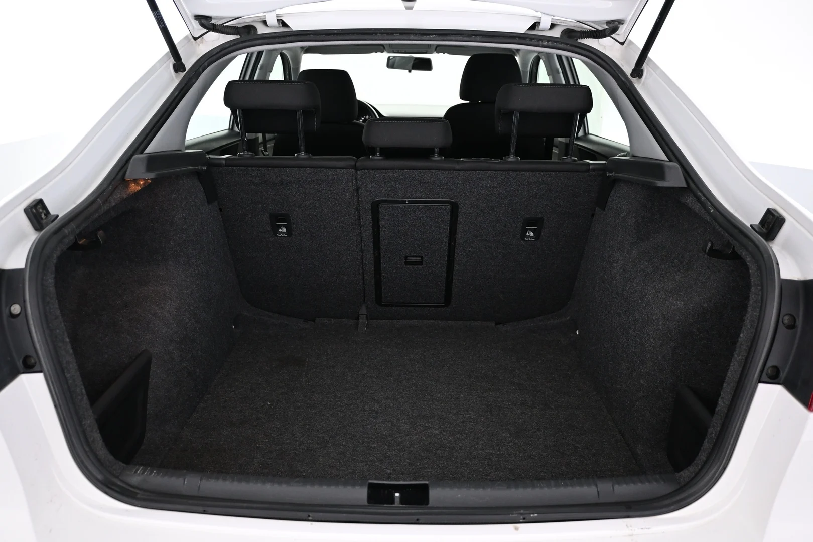 Car Image - 5xdIWzBOo8OG20oylUAsgr