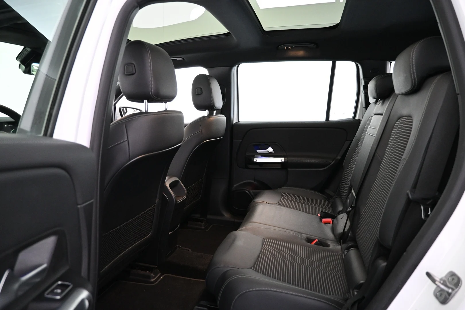 Car Image - 3LohUfKfCBNzkGm7FuEFKM