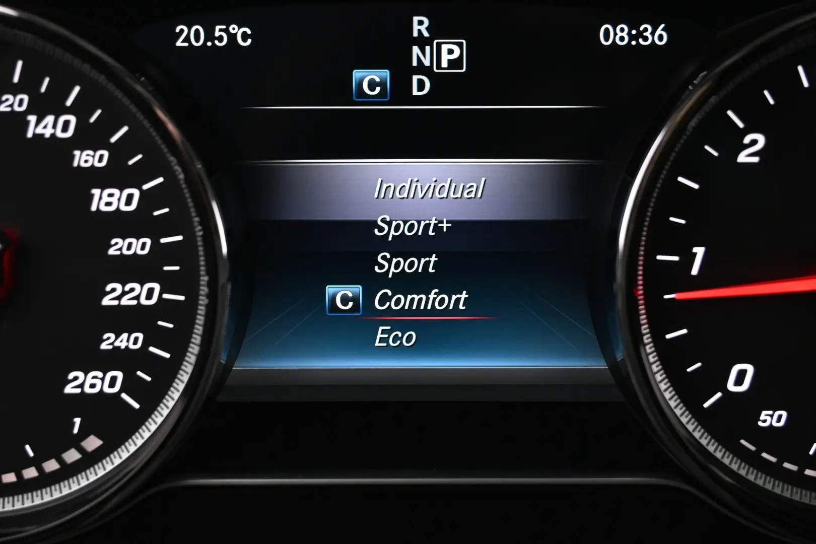 Car Image - 4ycieKp5HddTie2lj6d9zV