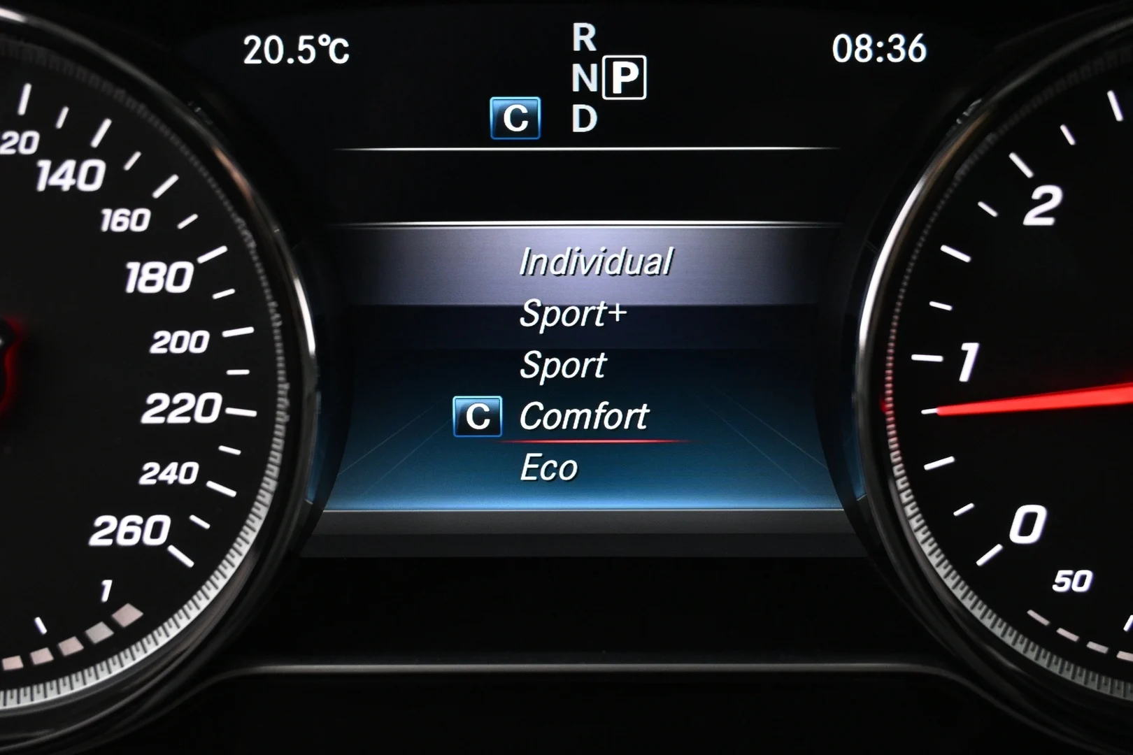 Car Image - 4ycieKp5HddTie2lj6d9zV