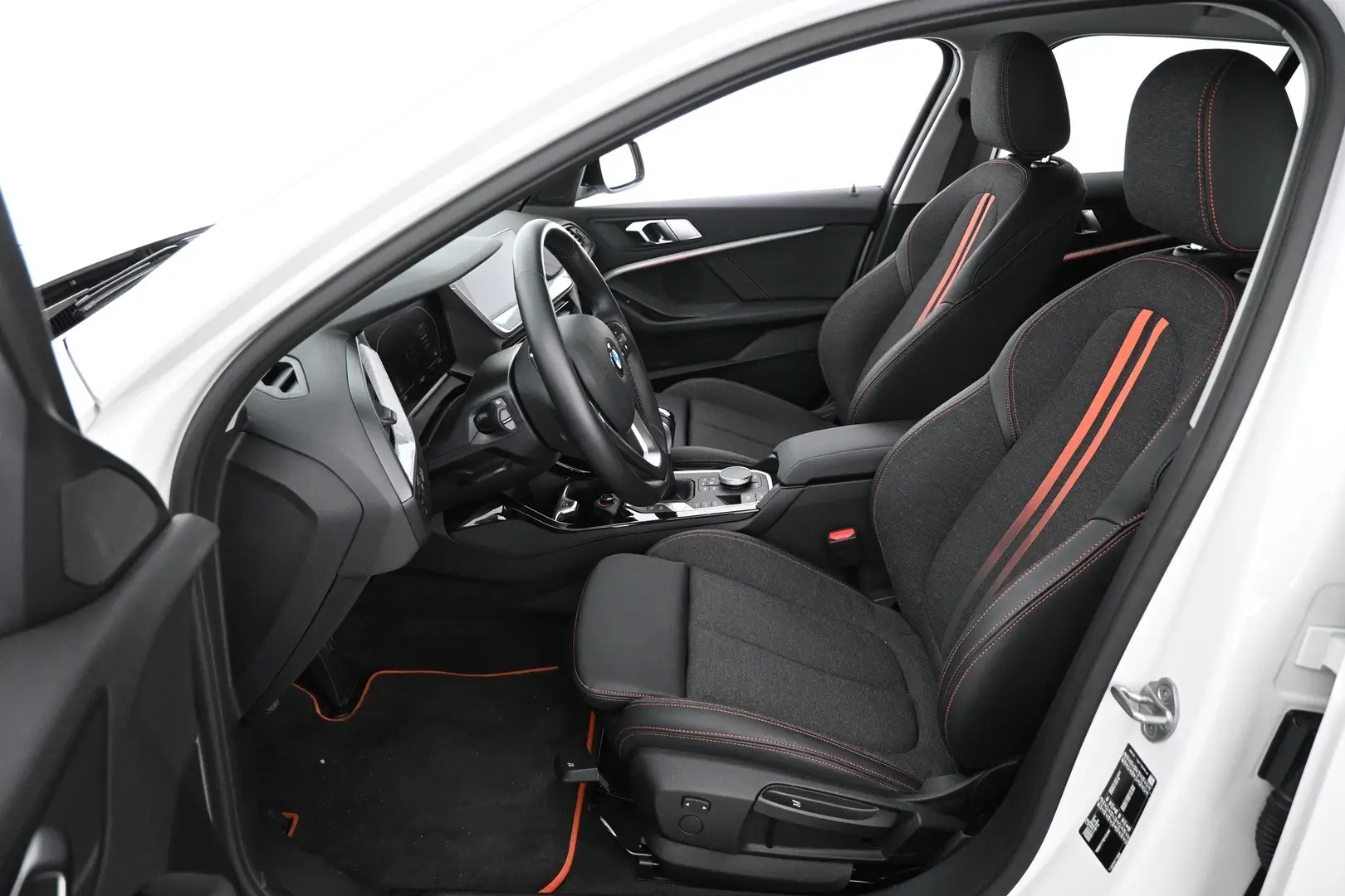 Car Image - 6wVluhMxAzH7jCWJsmZ7wN
