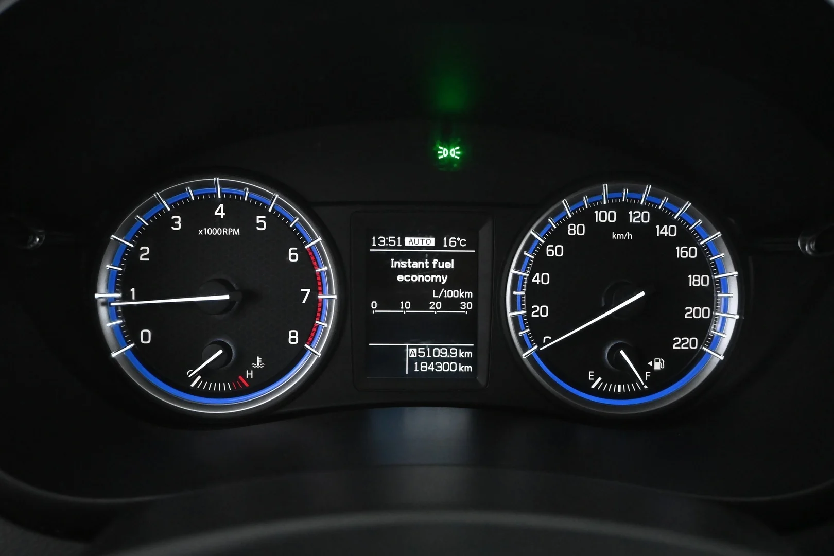 Car Image - 54S60AKwekXVLM08vAUu82