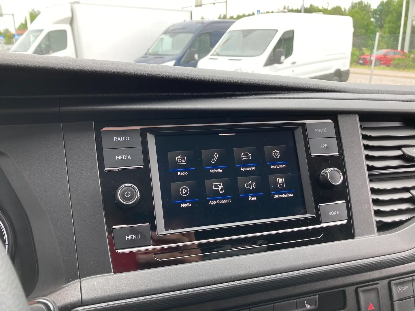 Car Image - 4hGbt8yN8qw8p2hJeqCsLy