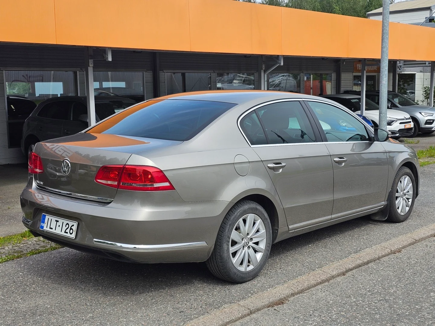 Car Image - 13oLpCS1rOYe1JdfKedvBs