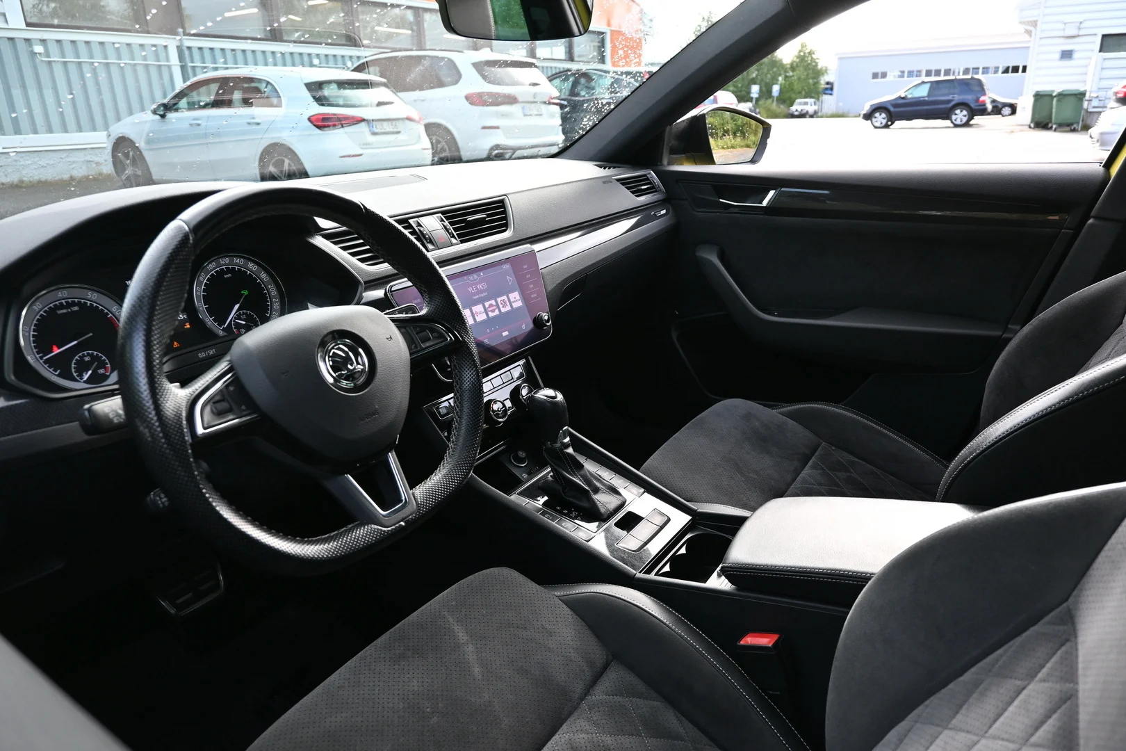 Car Image - 7h3yhLJrQbtcyubHcItx7m