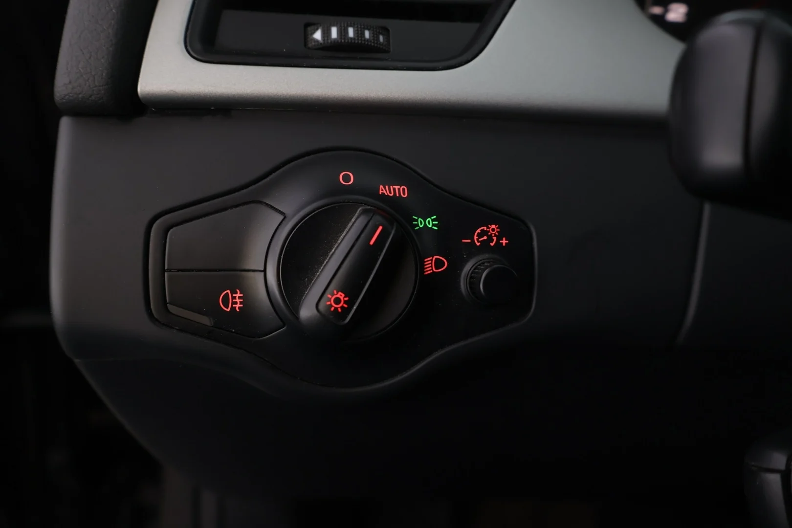 Car Image - 5pWUf4SMECZ8mluCS7VUTQ