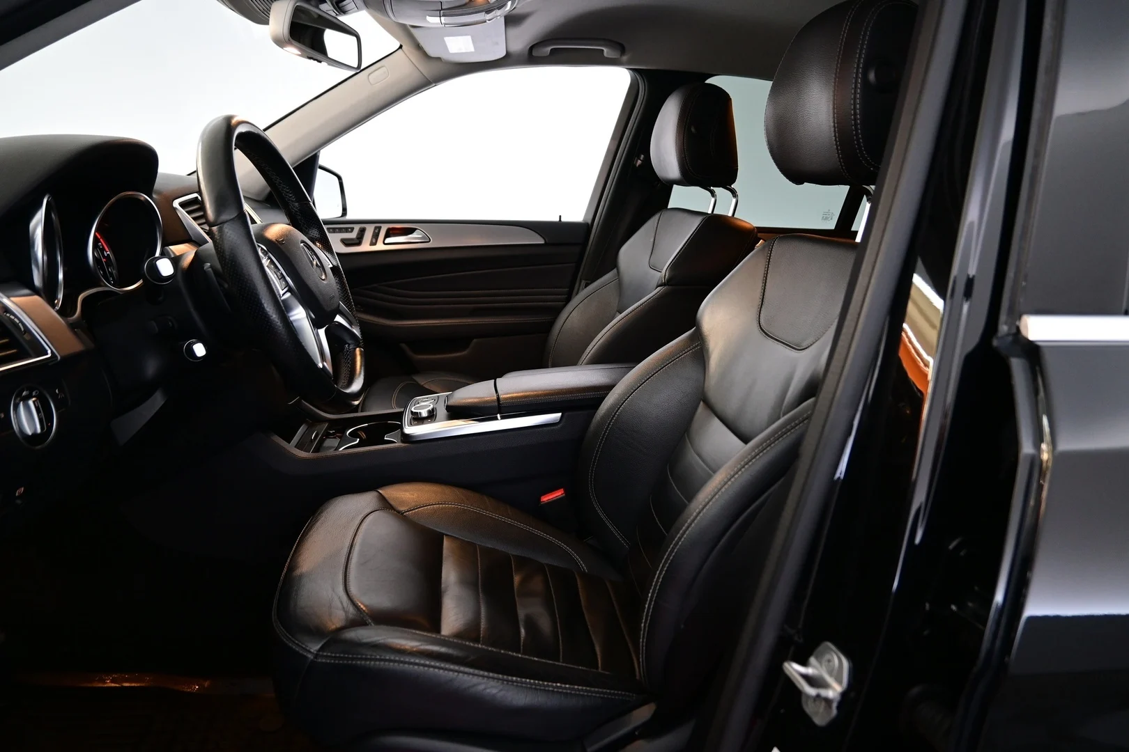 Car Image - 29H2f1JPOUsJcD4GpGQZnb