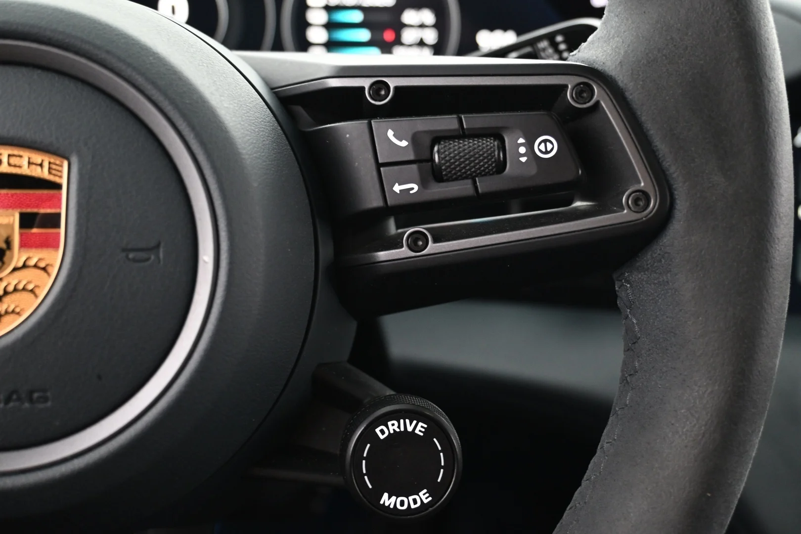 Car Image - 4e2smCtYlLPbQXNsz48pjY