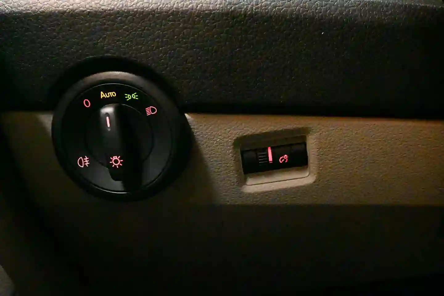 Car Image - 4yFRYSTZel33qYR2yWZezb