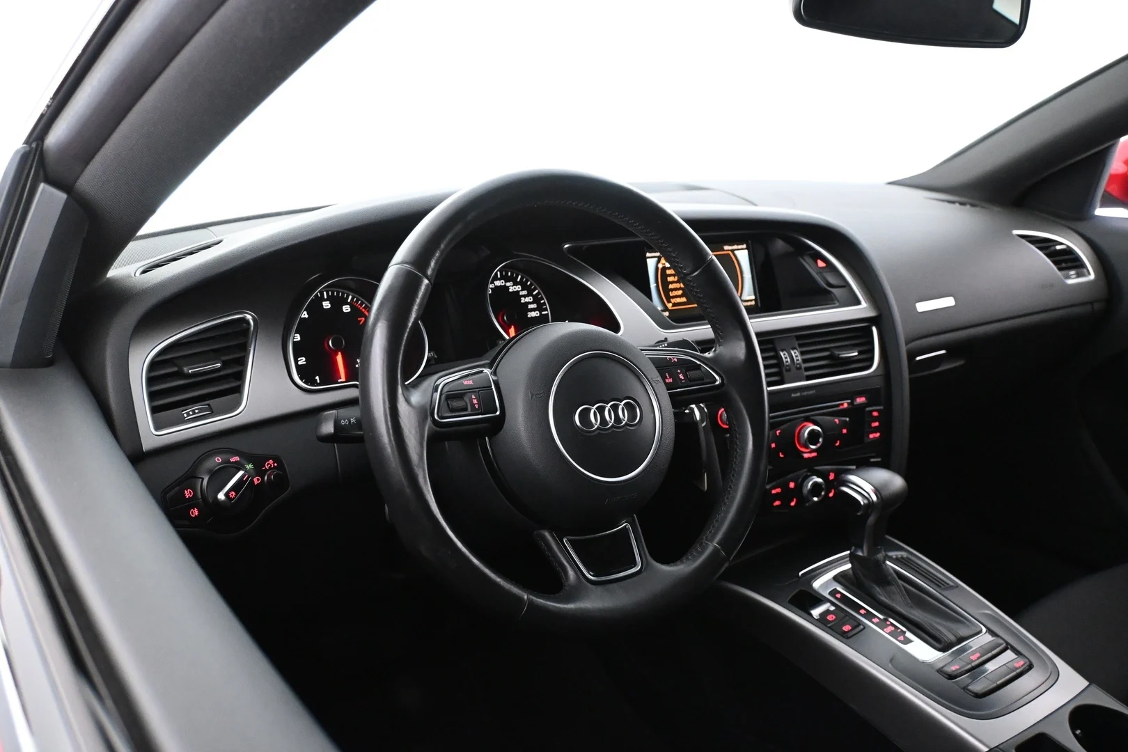 Car Image - 5AzrvnP3KYQC8KzkYdACuT