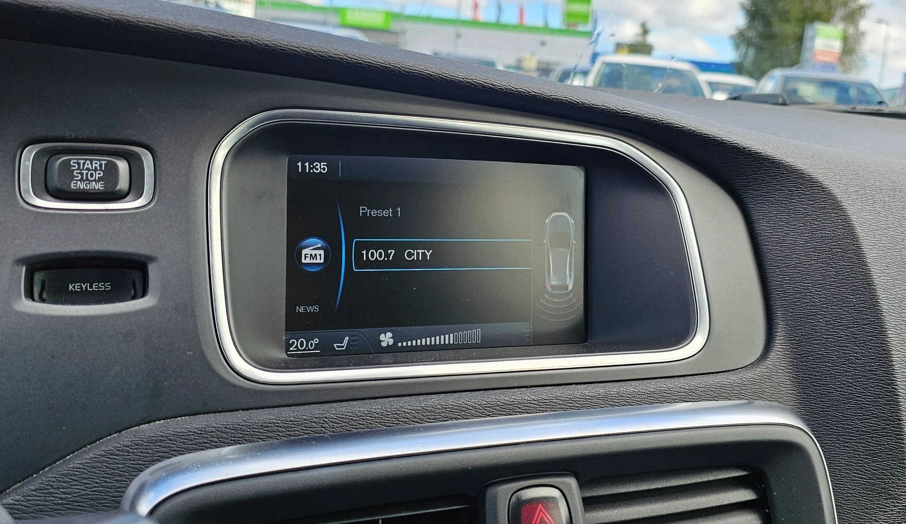 Car Image - cLFuiT1fYZs2dqsgCaLNG