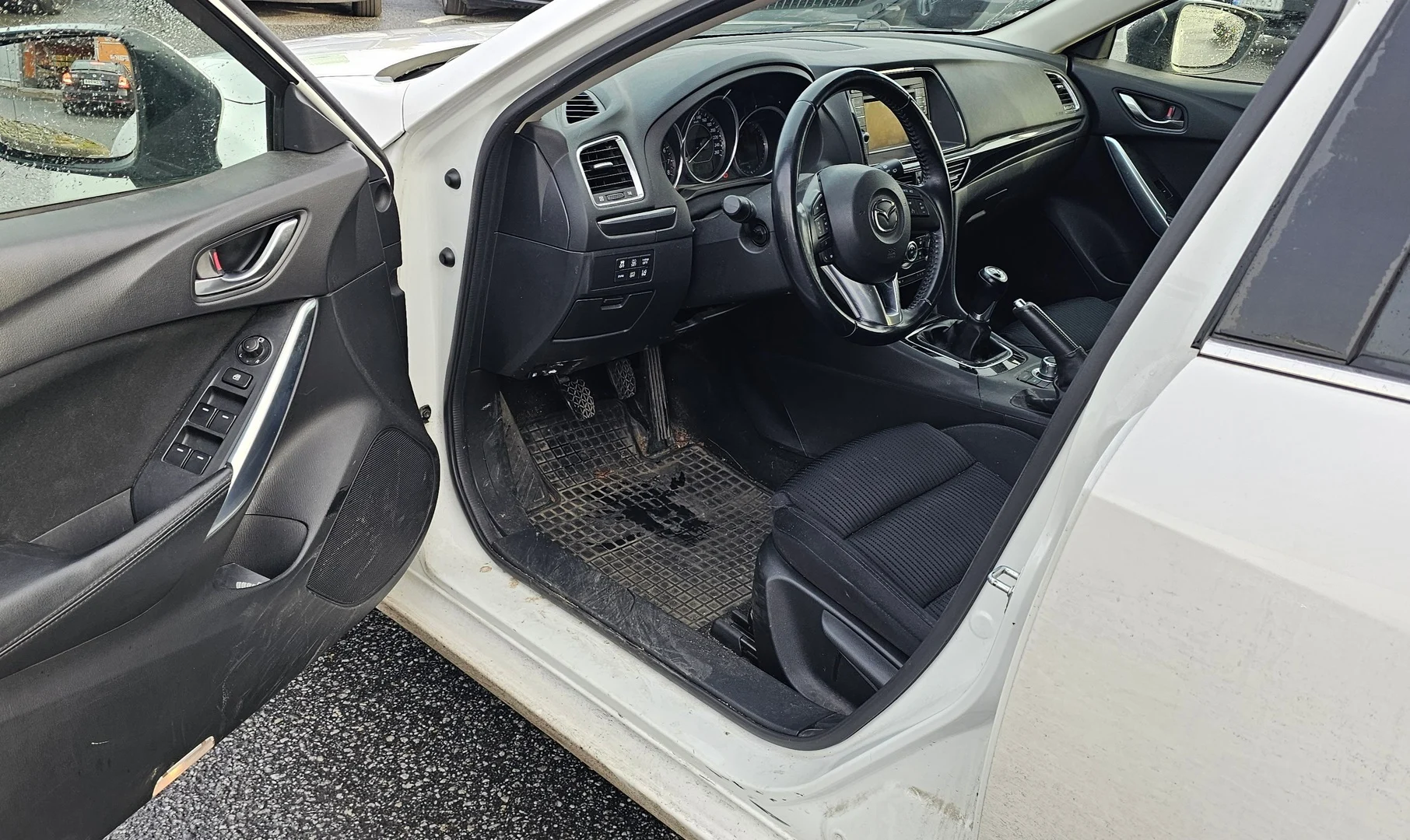 Car Image - 1VePjwTDKUbTJoYuOC8K6z
