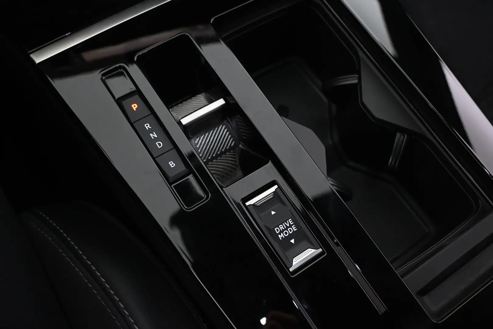 Car Image - ZzA29Sq9YYtjONGSctIL0