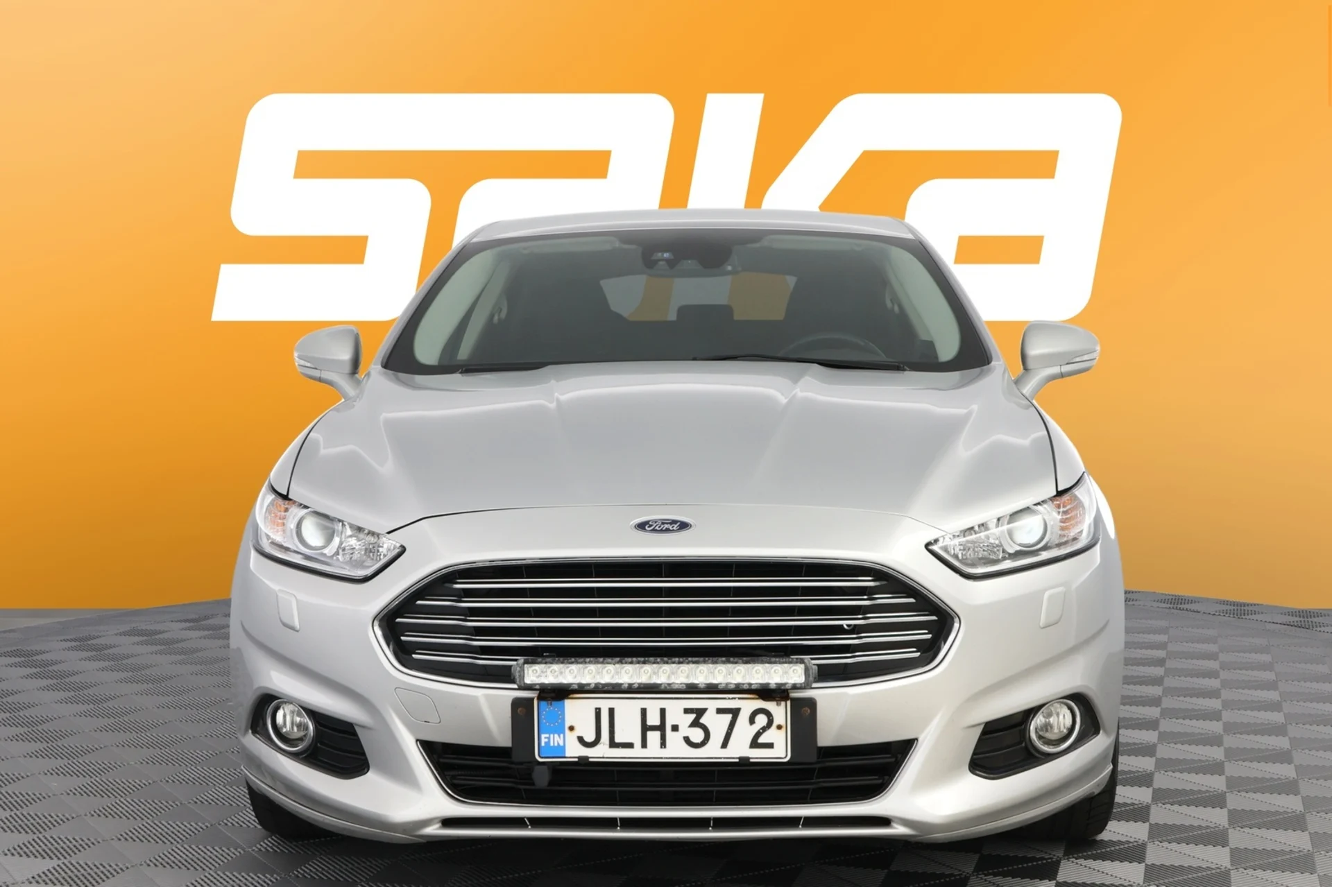 Car Image - 5VjyBknPQDnhwYeOqzQ6xf