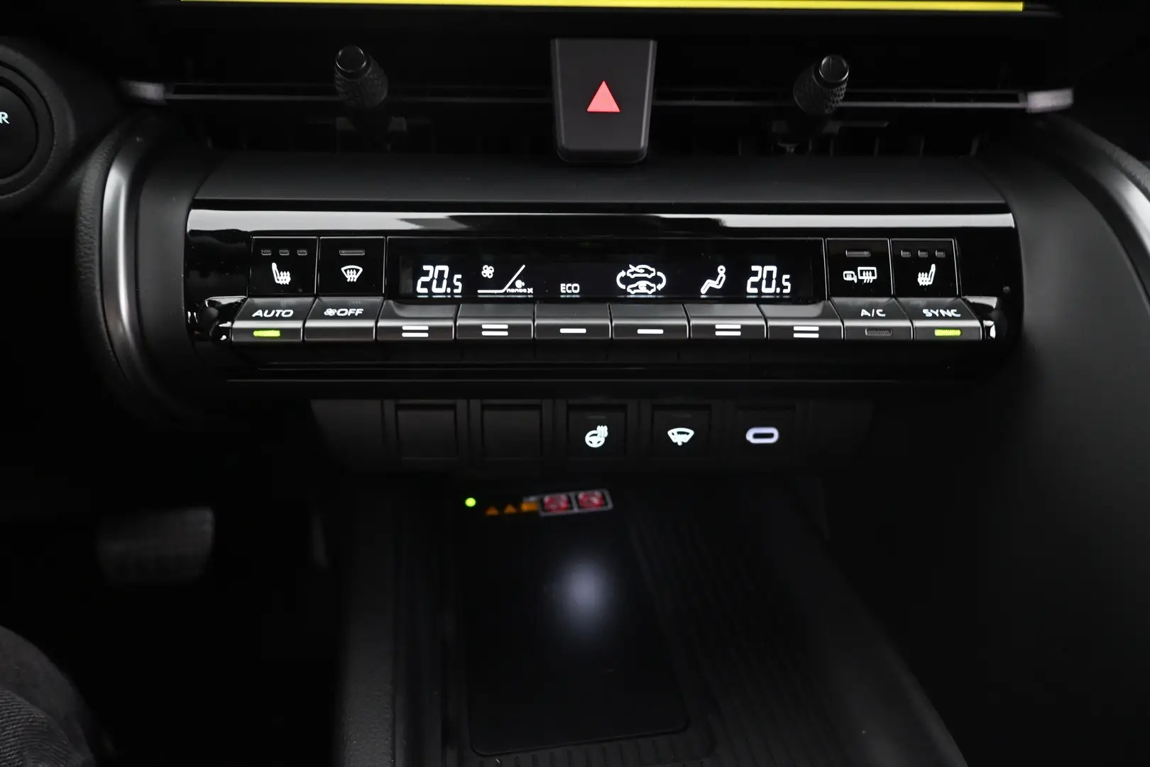 Car Image - 7j4KkDC0ygsqrfFqfqCzZd