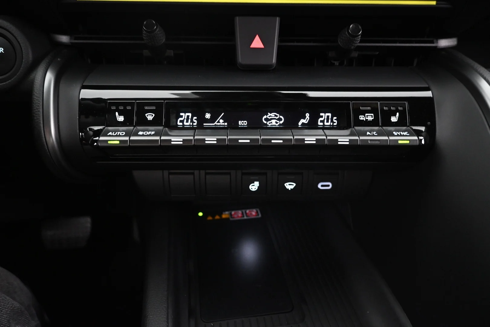 Car Image - 7j4KkDC0ygsqrfFqfqCzZd