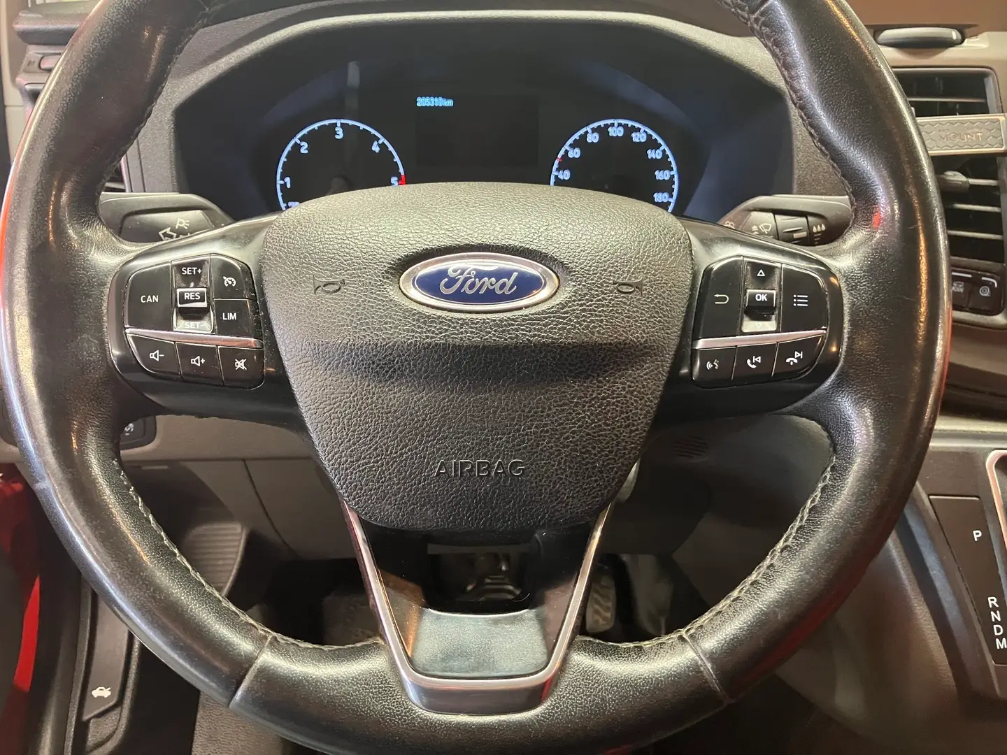 Car Image - 1TEWVPTZGA9QLWOJOqLYeA