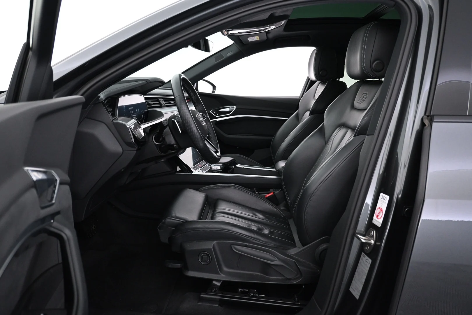 Car Image - 642oKRWU4tRJlhG3D3KFC9
