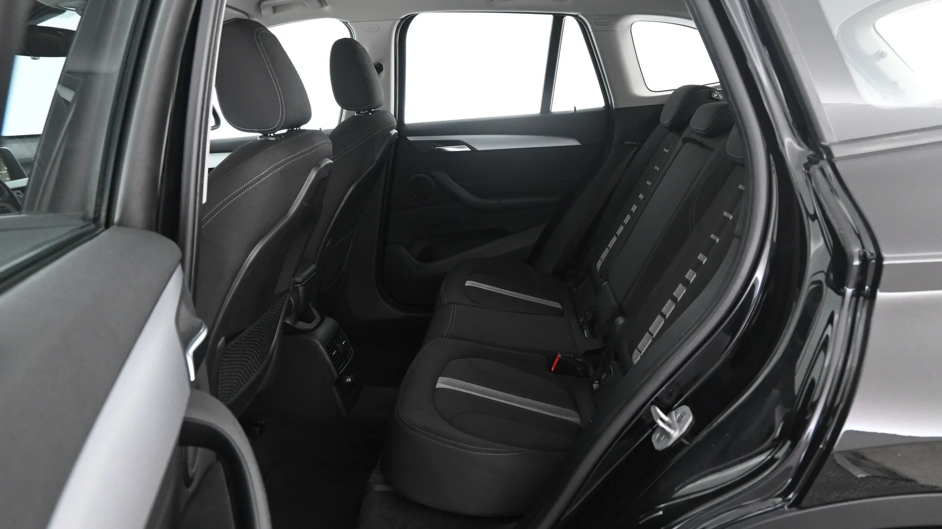 Car Image - 2qtBP7nYMcFiVnXSHBDyWq