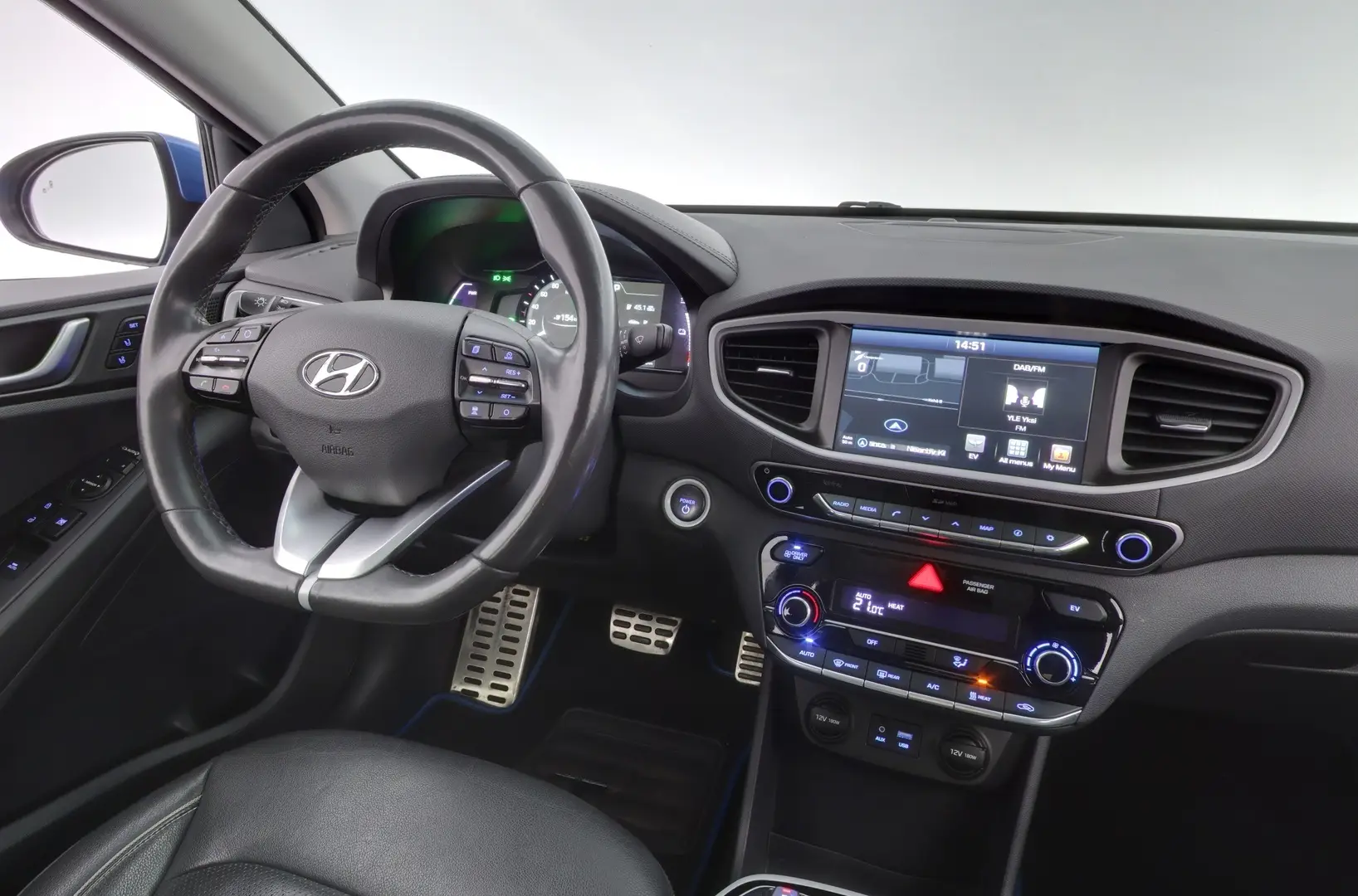 Car Image - 3IzQ7RHg92QzaD4eM3PXHz