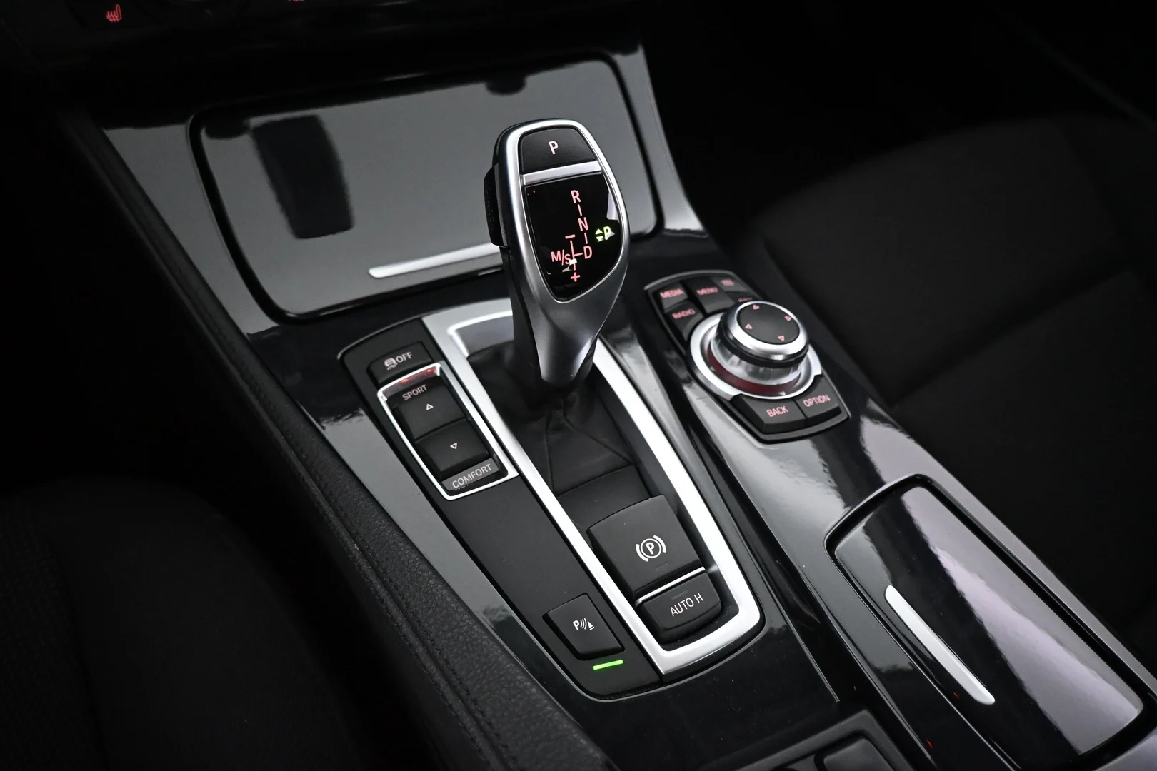 Car Image - GsmOcxIEQnpyuHd2aOzfE