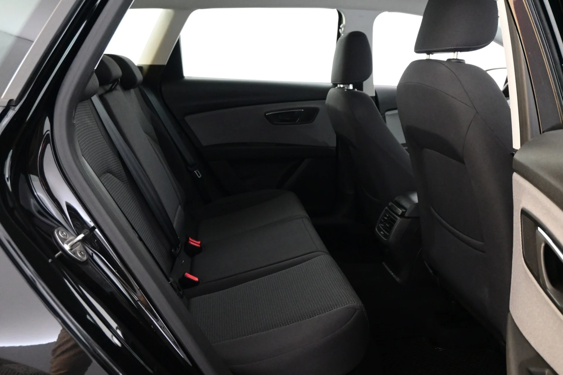 Car Image - 17tF6SxMc5lR0NrBCLfHqv