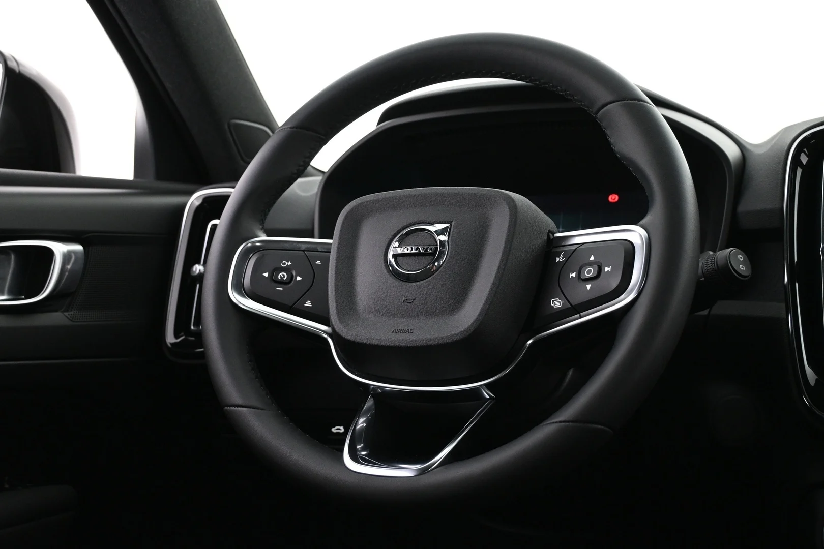 Car Image - 57EFiaTnoQ7pYuJcqu33rL