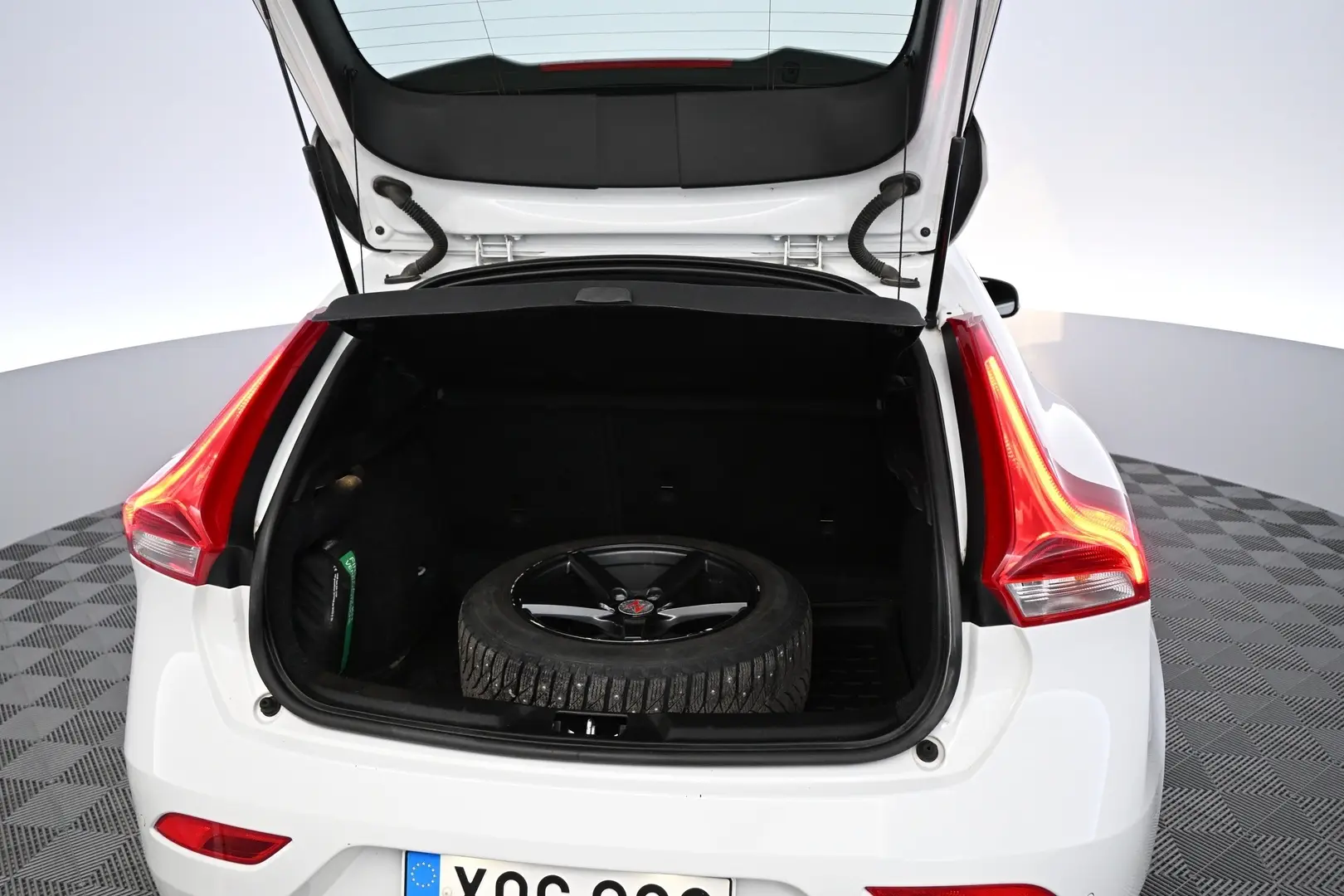 Car Image - LNzkCzCXklhxOcVxVBqCN