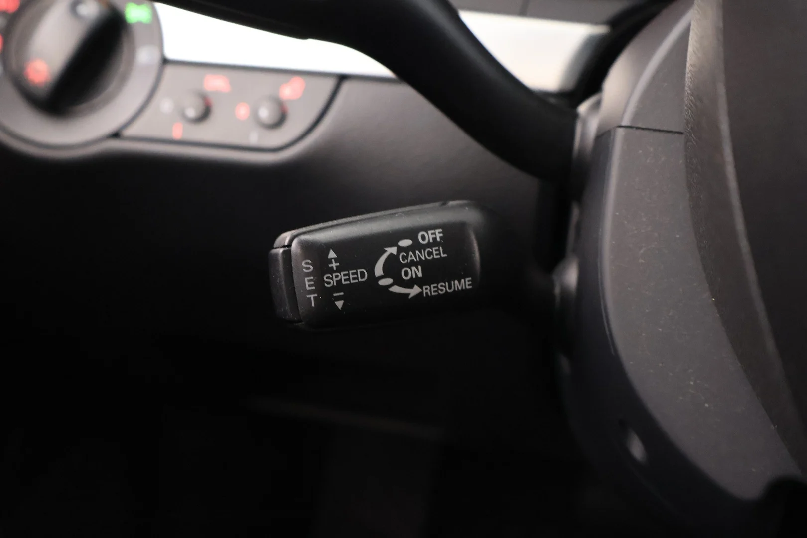 Car Image - 5h3MBOPGwTpGnFZCUZB6m9