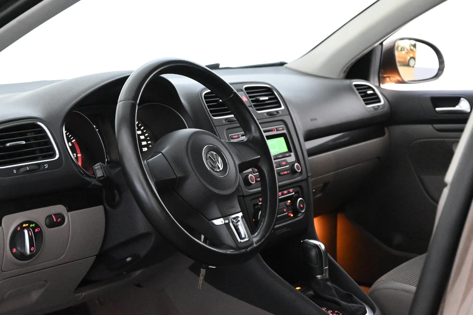 Car Image - 5lHihyGSVuJAWPEPVHQ7ve