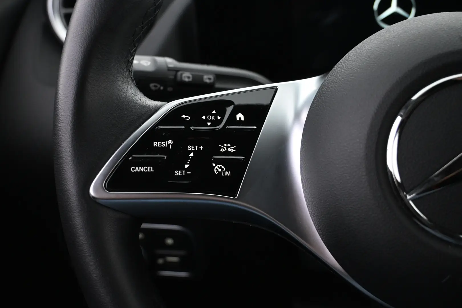 Car Image - 1aHYKO0f1gTQdjNEaCkgut