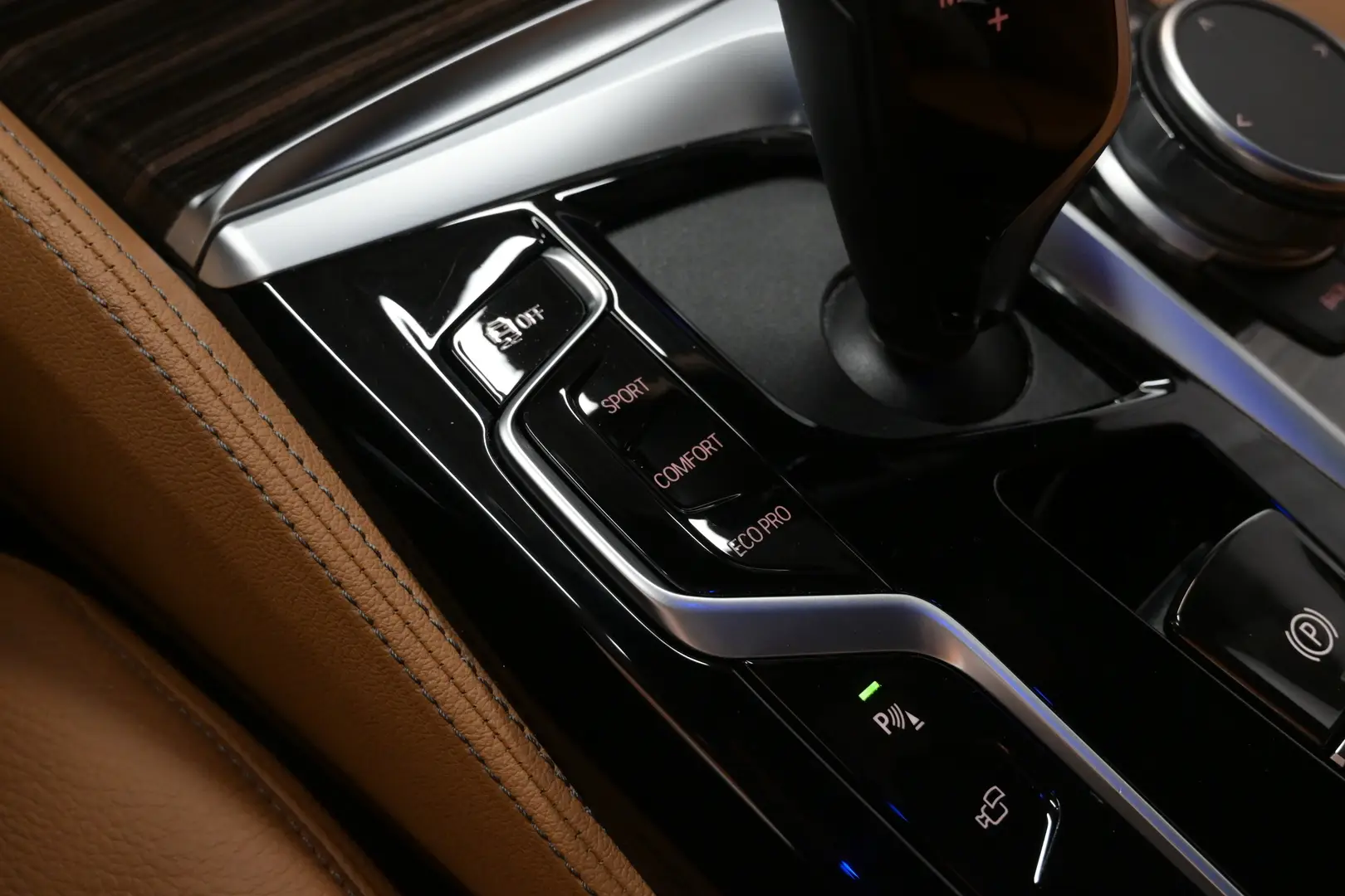 Car Image - 2pvAPFogXsZDI9NkGAfZKG
