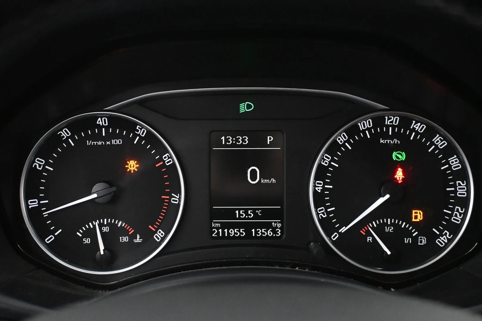 Car Image - 1bHHXrMatAKBNye6f94B2X