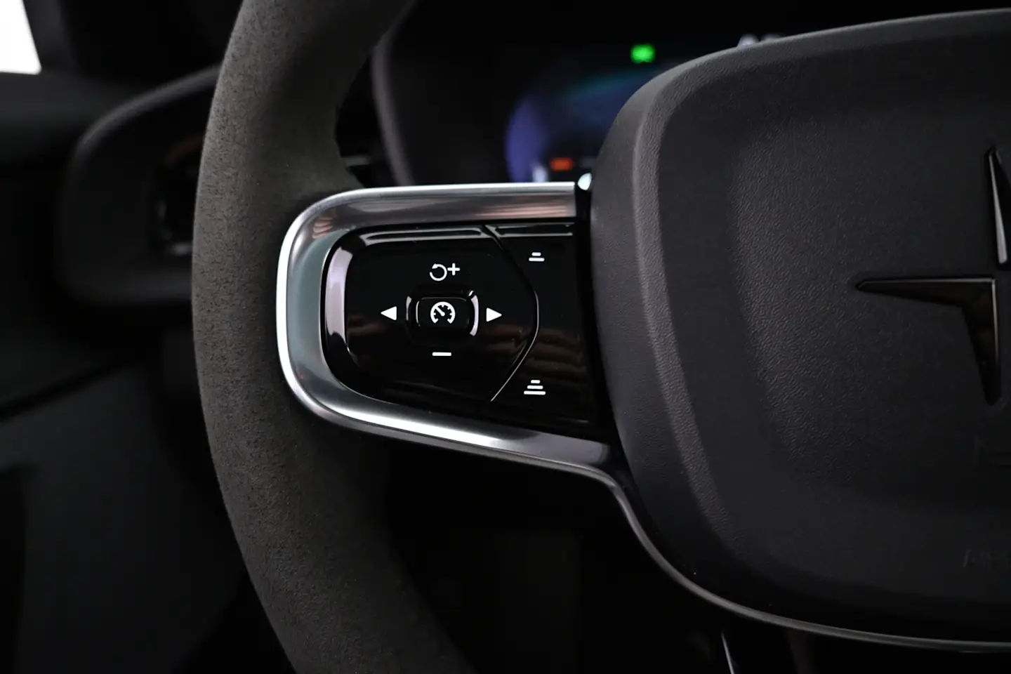 Car Image - j0gdOFrsvtsrzv6x2DgHl