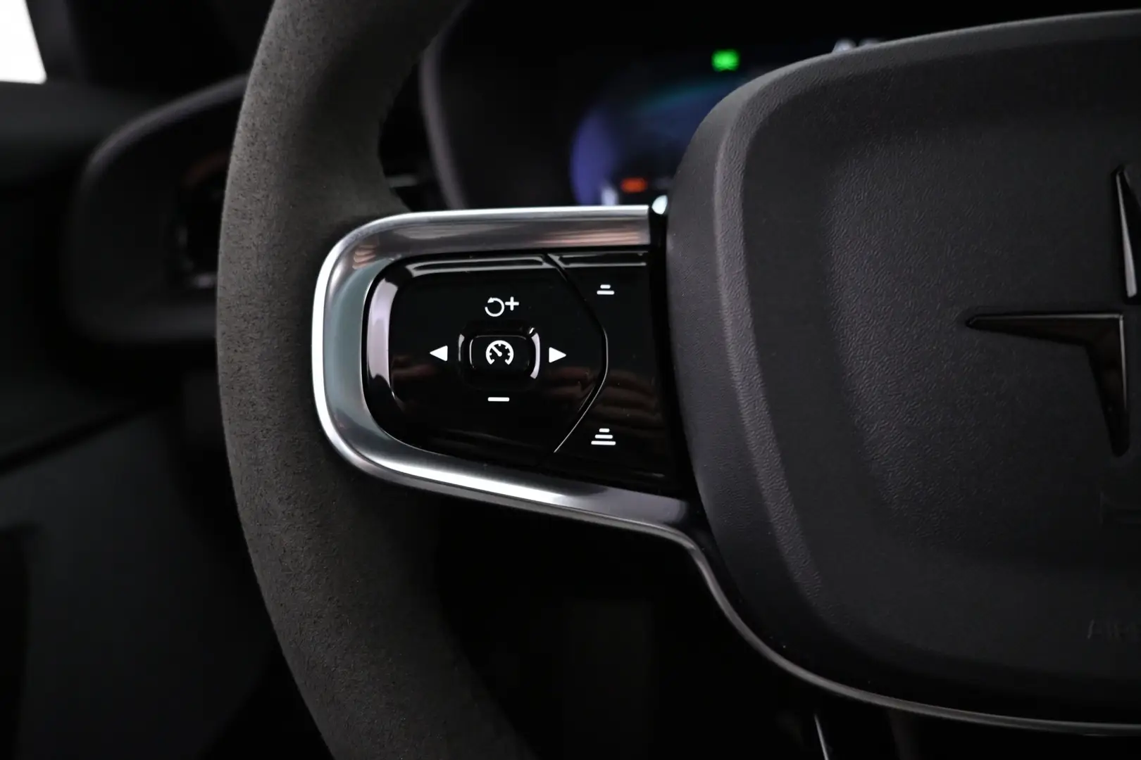 Car Image - j0gdOFrsvtsrzv6x2DgHl