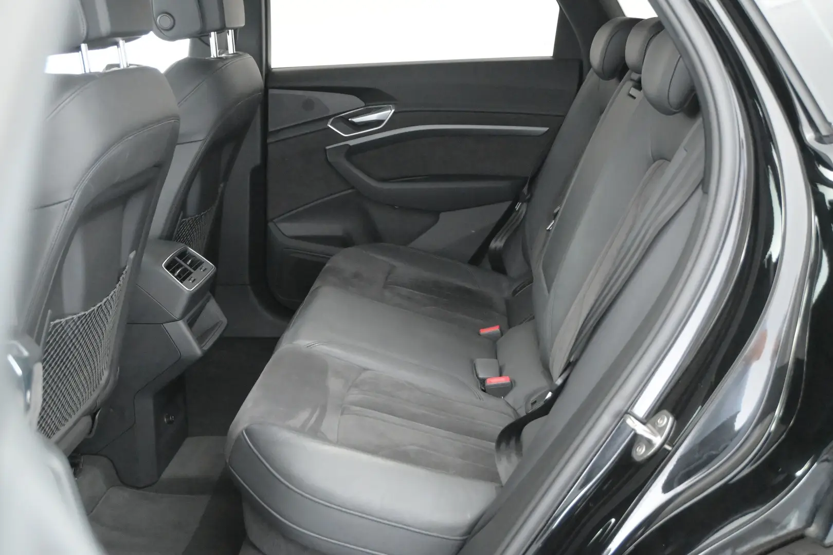 Car Image - 2FsBsh9Mj0VdfPytxPBK6