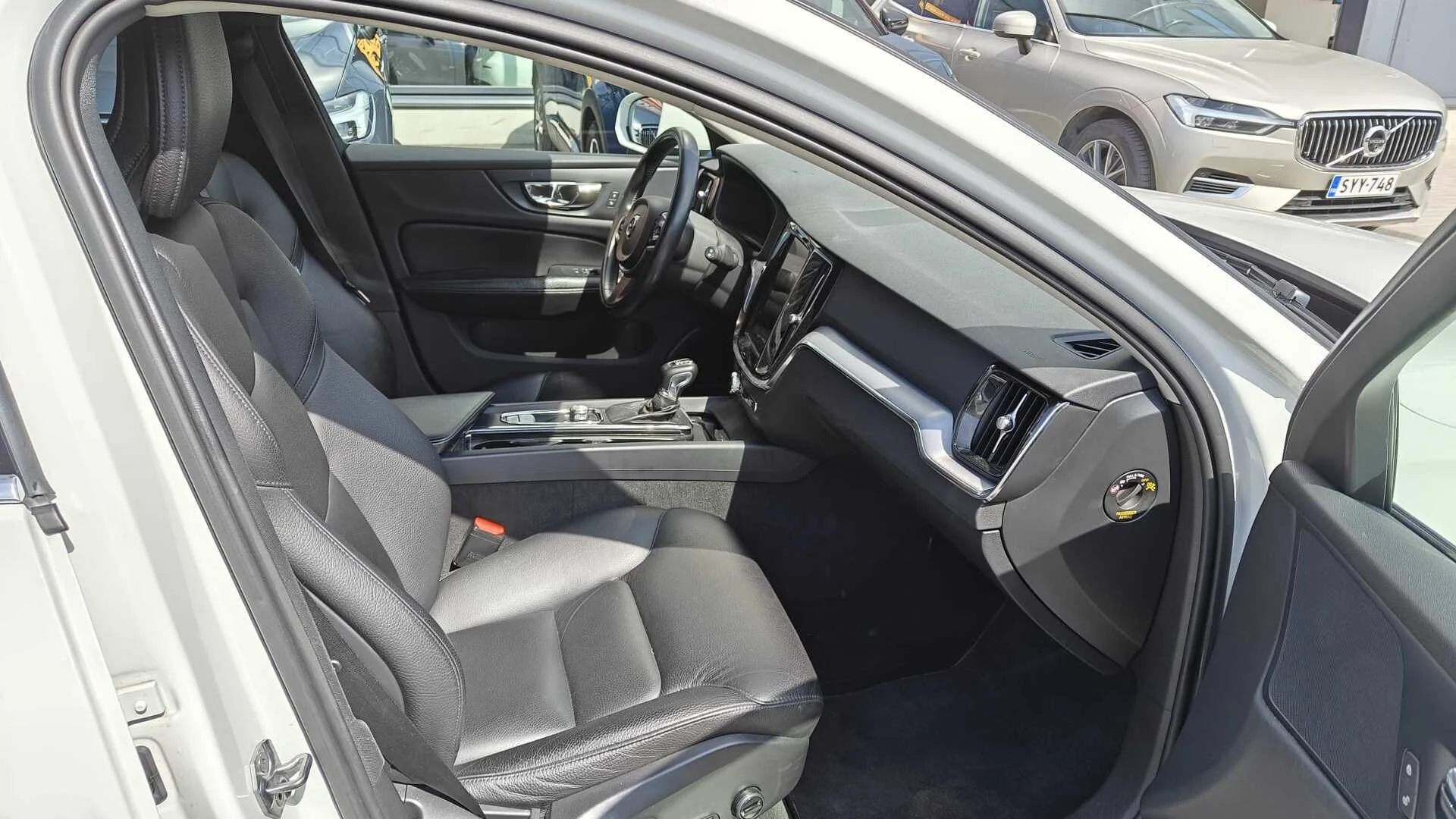 Car Image - 2SdPEQC1UwNLt0xIjPxigJ