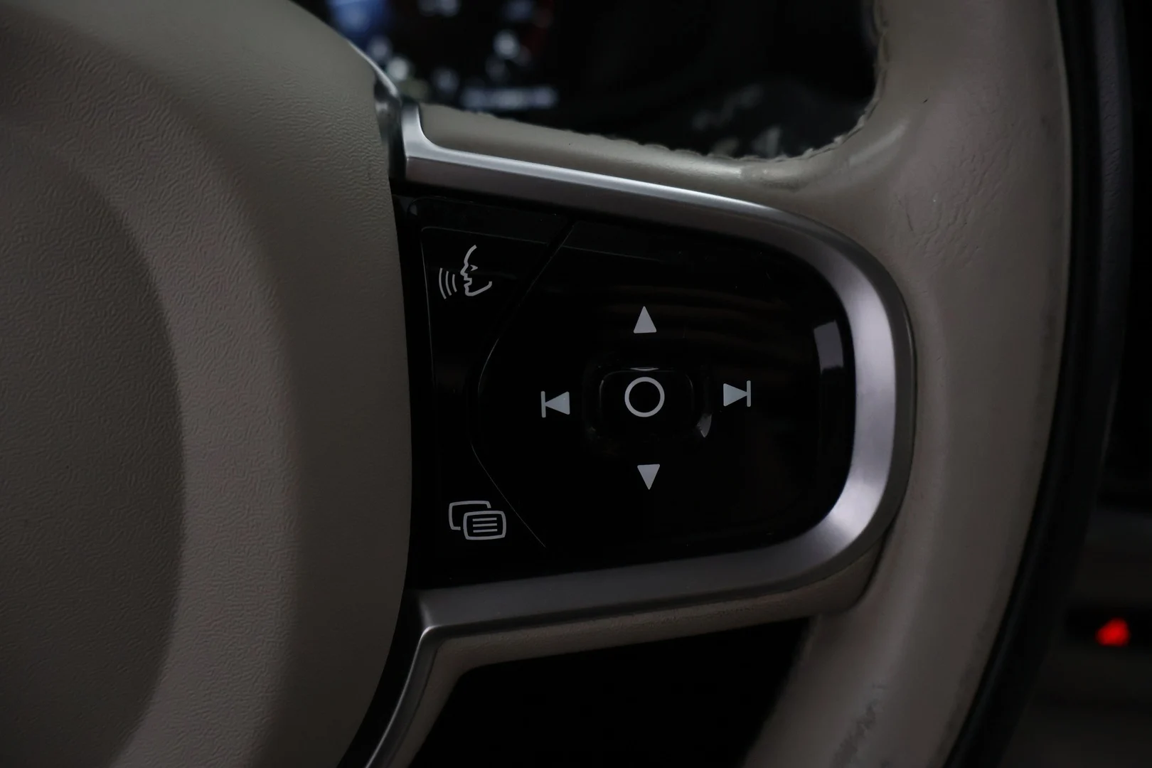 Car Image - 4xgDOvr5C5psdW7T1Q00Lt