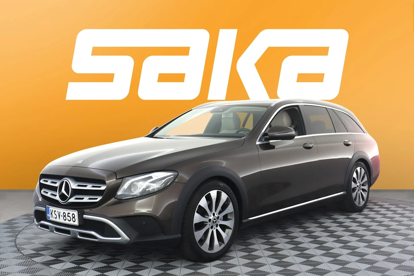 Car Image - TyTXZ7QPZHVqi9To8TksX