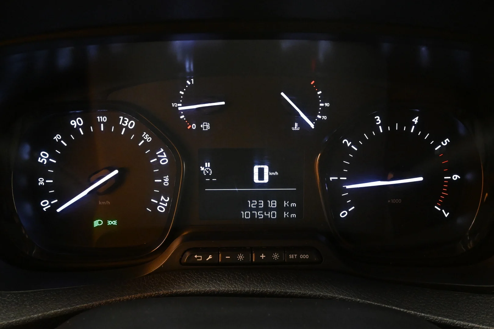Car Image - 6mtU7L5LsHrQFibshwtaHF
